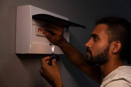 Why Does My Generator Turn On But Not Supply Power to My House?